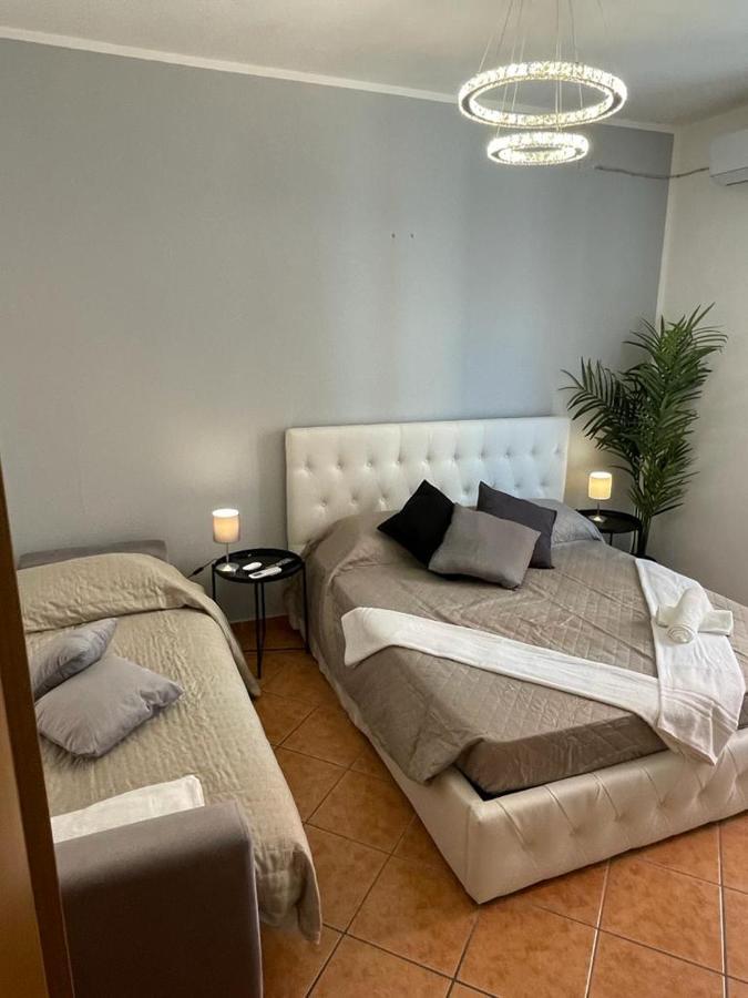 Destiny Home 2 Verona - Piazza Isolo Bagian luar foto