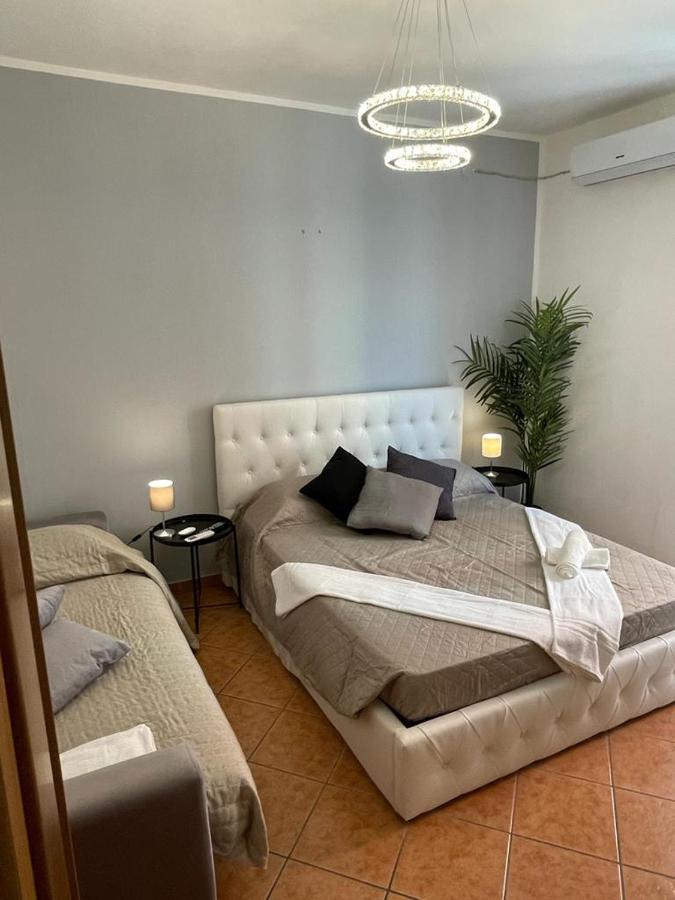 Destiny Home 2 Verona - Piazza Isolo Bagian luar foto